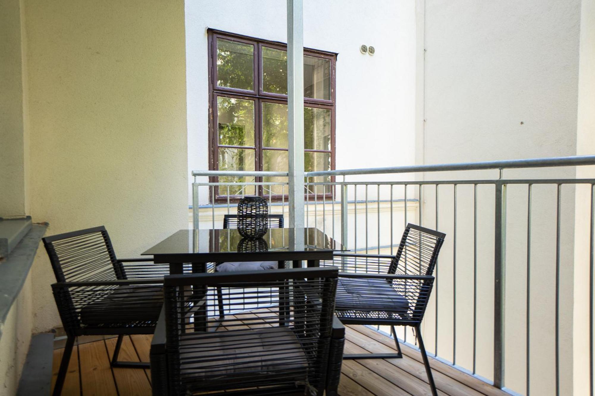 Apartment Spacious Cosy With A Balcony And A King-size Bed 15 Minutes Away From Stephansdom Wien